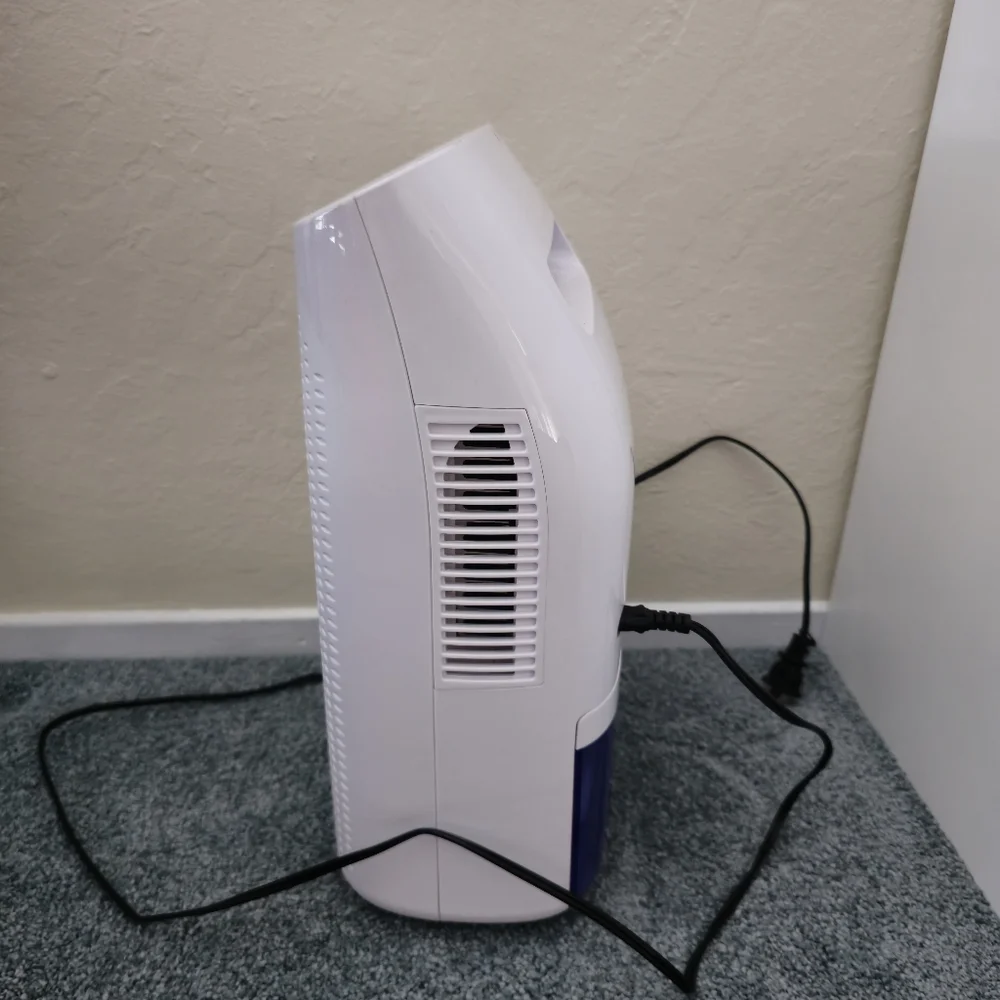 Dehumidifier - Picture 3 of 10